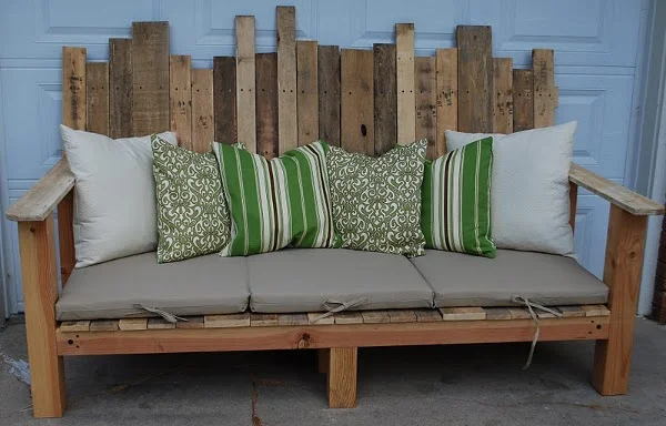 outside-sofa-pallete