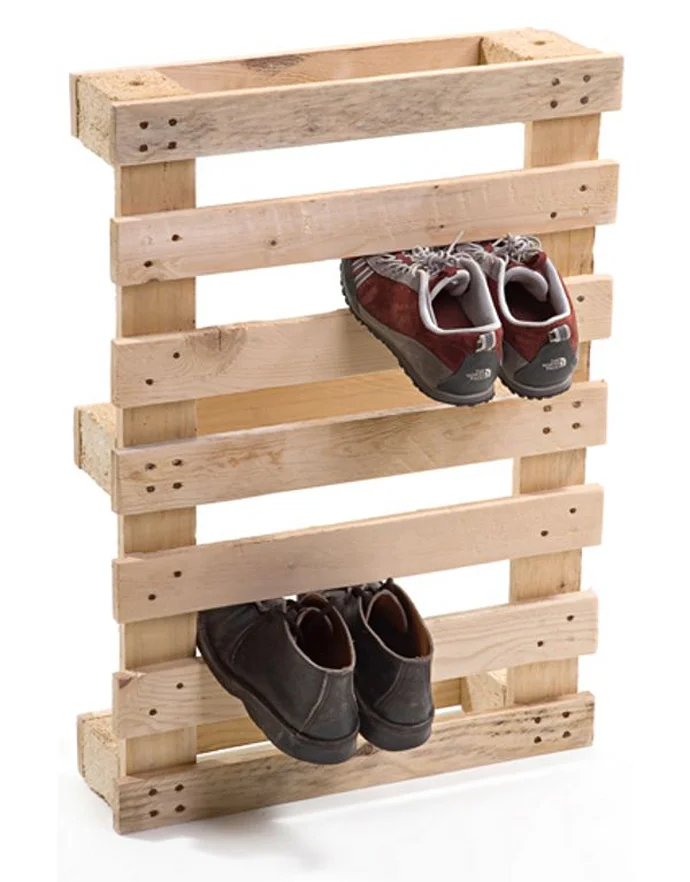 pallet-shoe-holder