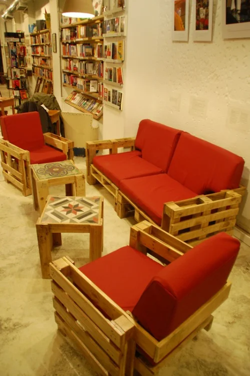 red-living-room-furniture-set-pallet