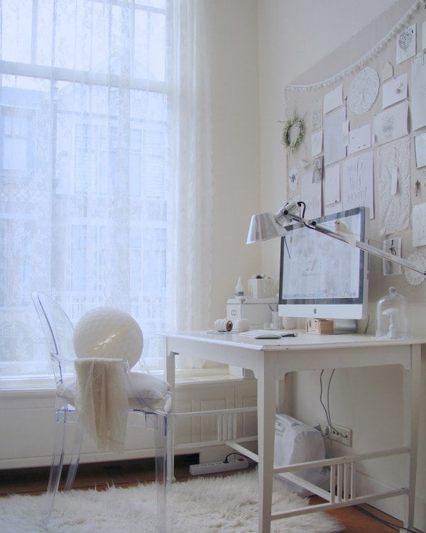 white-small-home-office